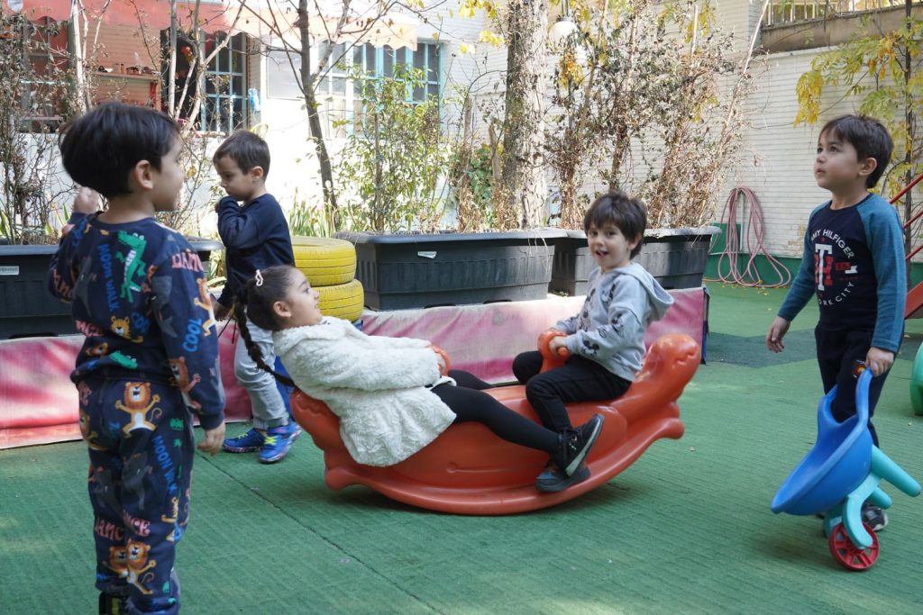 مهدکودک و پیش دبستانی قاصدک در اقدسیه